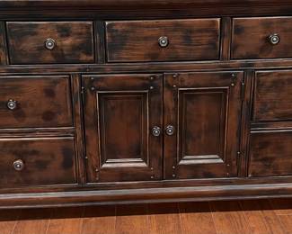 Gorgeous dresser