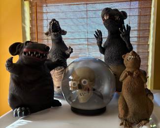 Very large rubber rats halloween decorations