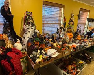 halloween decos