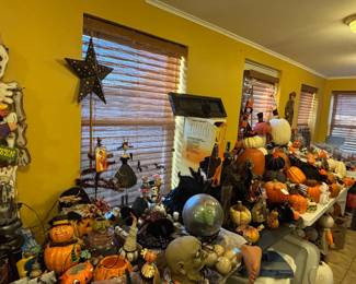 halloween decos