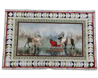 Quilts Machine Stitched Décor Wall Hangings Christmas Sleigh Reindeer