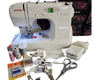 Janome Sewing Machine Gem Platinum 760 Soft Case & Accessories