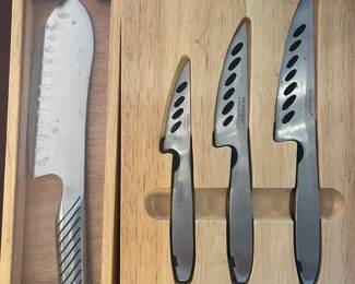 Set of knives with citation board box 