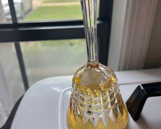Glass bell 