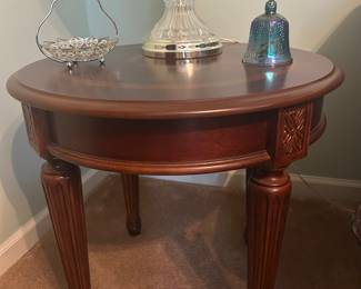 Pair of end tables 