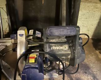 Tile cutter