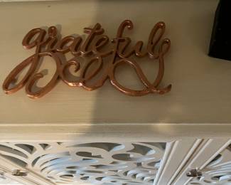 Grateful plaque