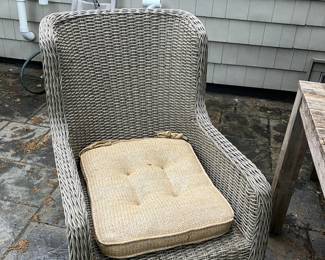 Broyhill outdoor six chairs and table with umbrella set