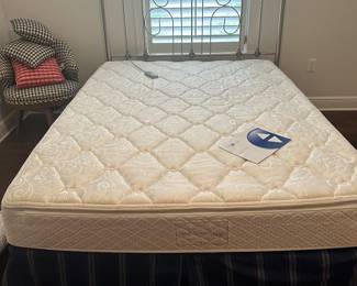 #59 - $200 - Sleep number Queen bed with metal headboard