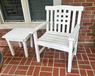 #75 - $225 - Wood white bench 50x25x36 & 2 armchairs & side table