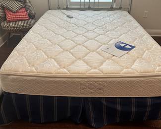 #59 - $200 - Sleep number Queen bed with metal headboard