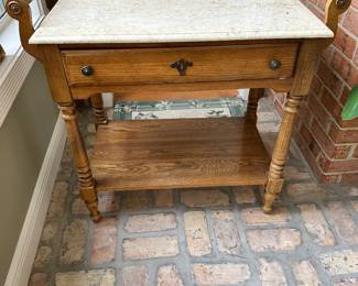 #73 - $120 - English marble top with towel holder 34x28x30
