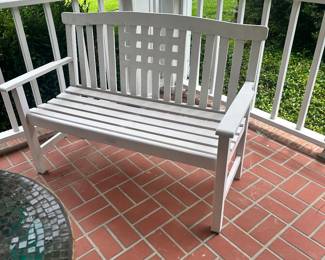 #75 - $225 - Wood white bench 50x25x36 & 2 armchairs & side table