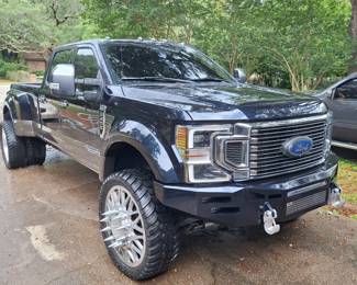2021 FORD F450 Super Duty Dually pick-up truck
KING RANCH package
Navy blue with Brown/Black leather Interiors
56500 miles.
V8 Turbo diesel 6.7 liter