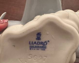 #86 - $120 - Lladro Over the Clouds