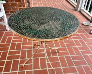 #76 - $46 - Mosaic round table green 30Dx28T