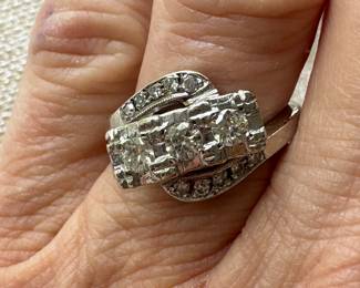 #169 - $695 - Antique ring, 14kt white gold, approx 1/2 ctw, 4.2 gr