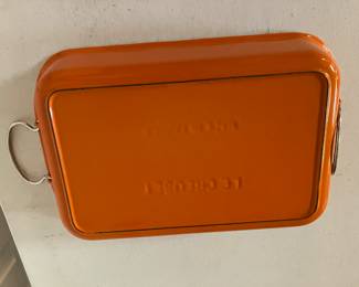 #125 - $90 - Le creuset baking dish orange 10x15