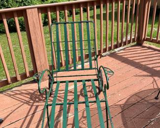 #89 - $140 - 1 Lounge Chair