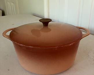 #121 - $110 - Cousances round dutch oven 9x10