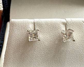 #183 - Approx 1 ctw Princess cut diamonds - 14kt white gold 1.4 grs. $1250