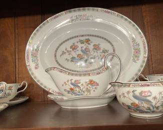 #39 - $220 - Wedgewood China - Kutani Crane - Service for 8 - 43 pieces