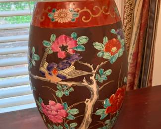 #65 - $280 - Set of 2 Chinese vases ovoid shape