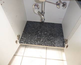 See prices & more info, copy & paste link below:https://beforeudemo.com/sales-event/glencoe-3000-sq-ft-house-demolition-sale/