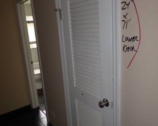 See prices & more info, copy & paste link below:https://beforeudemo.com/sales-event/glencoe-3000-sq-ft-house-demolition-sale/