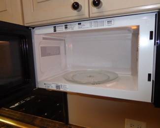 See prices & more info, copy & paste link below:https://beforeudemo.com/sales-event/glencoe-3000-sq-ft-house-demolition-sale/
