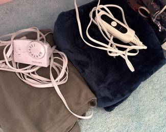 Four or five different heating blankets