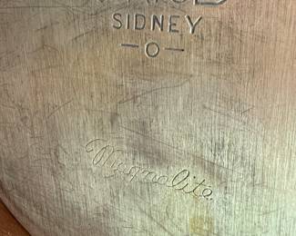 And there’s the mark on the bottom