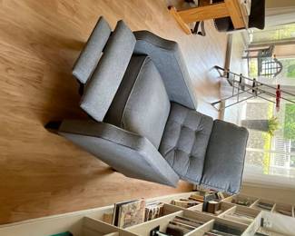 Here is the recliner in the first reclining position.