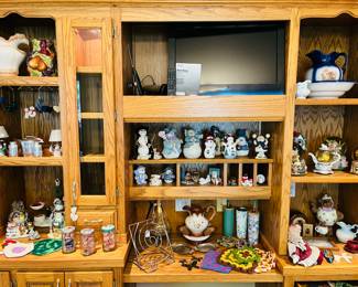 Toshiba T.V, antique picture and wash basin, snowman figurines, handmade hot pads, snow globes and many more treasures to discover.