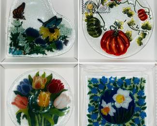 NWT Peggy Karr seasonal plates.