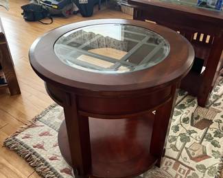 Broyhill round side table.