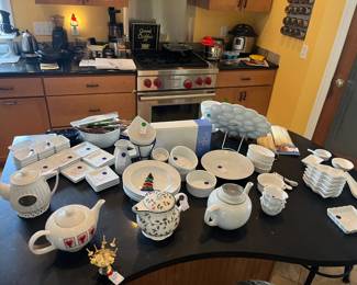 Appetizers, hors d'oeuvres, tea & cookies - let the entertainer in you go wild.