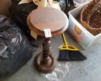 cool antique side table barley twist style