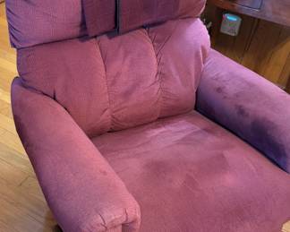 LaZBoy maroon recliner