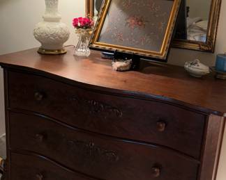 MCM dresser
