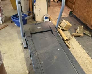 Nordic Trak C1800s treadmill