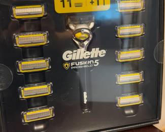 Gillette Fusion 5 gift set (new)