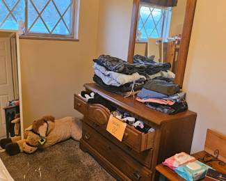 Dresser, clothes
