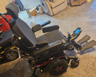 Power wheelchair - new