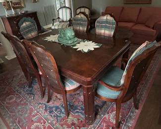 #45 century dining table with 6 chairs and 2 leaves 83-124x44x29 $280.00