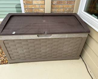 #120 44x22x21 plastic cushion box $35.00
