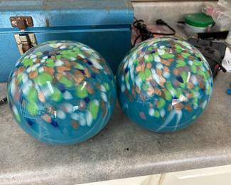 #106 pair of solar glass balls 6 round $30.00