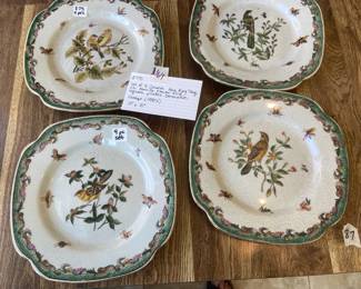 #164 Set of 4 Chinese Hua Rong Tang 2HI Famile Flower Bird Square Plates. Decorative Vtg. (1990's) 10x10 $75.00