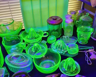 Vaseline glass