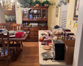 dining table & chair china cabinet